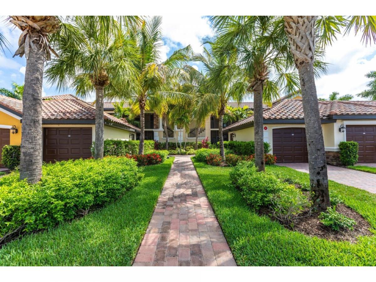 Picture of Home For Sale in Naples, Florida, United States