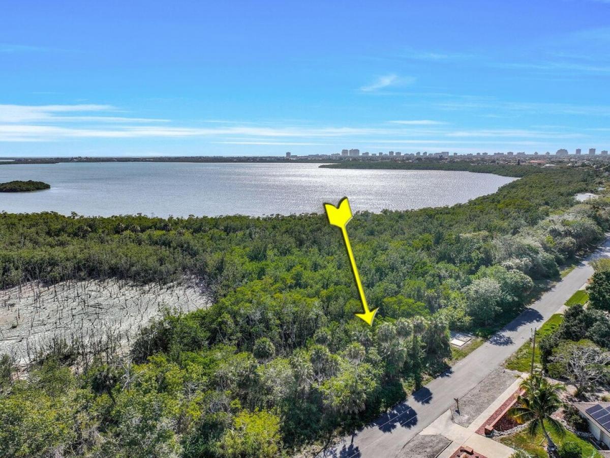 Picture of Residential Land For Sale in Marco Island, Florida, United States