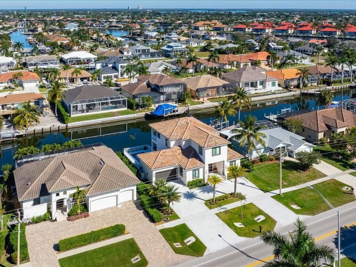 Picture of Home For Sale in Marco Island, Florida, United States