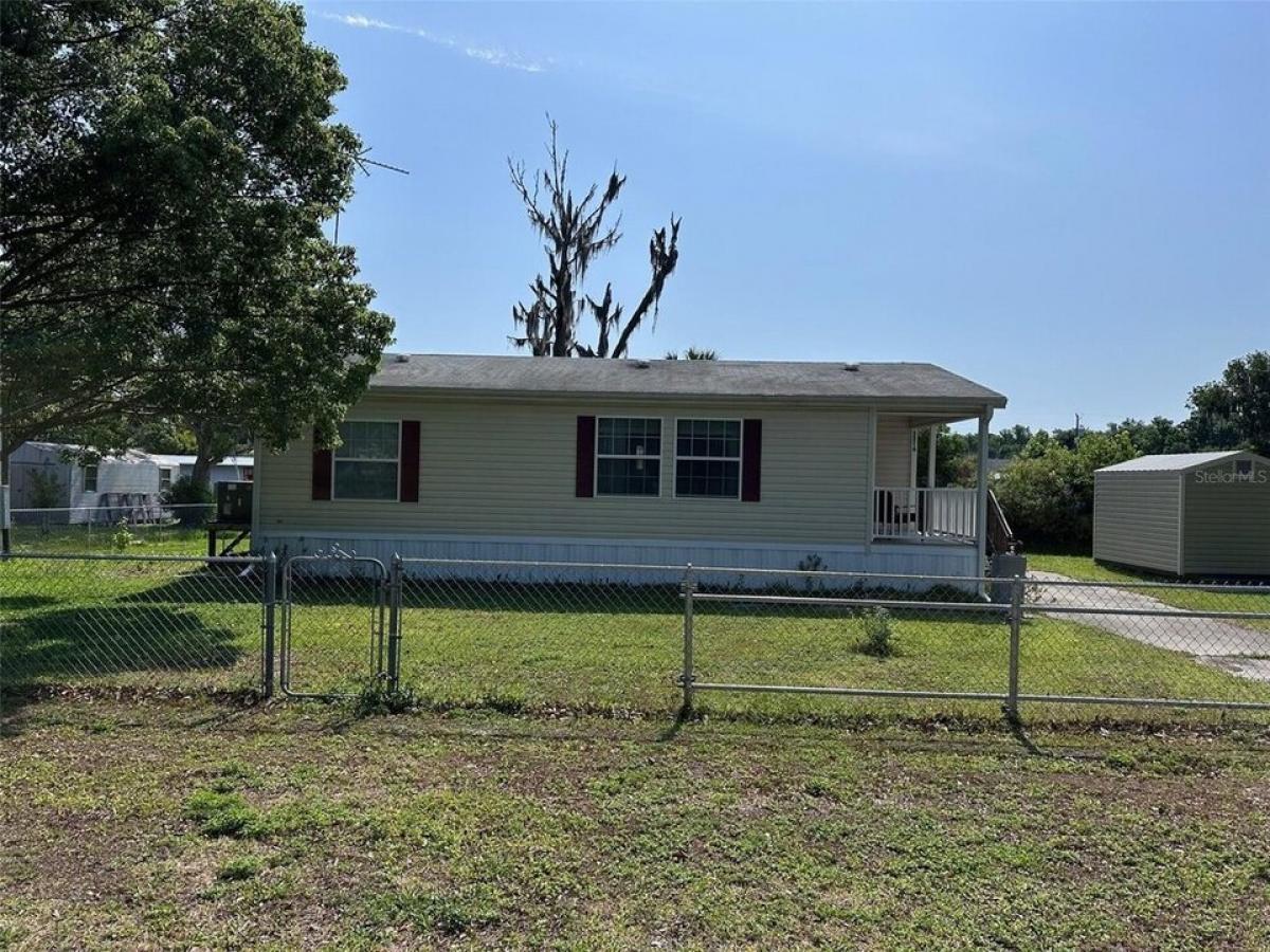 Picture of Home For Sale in Astor, Florida, United States