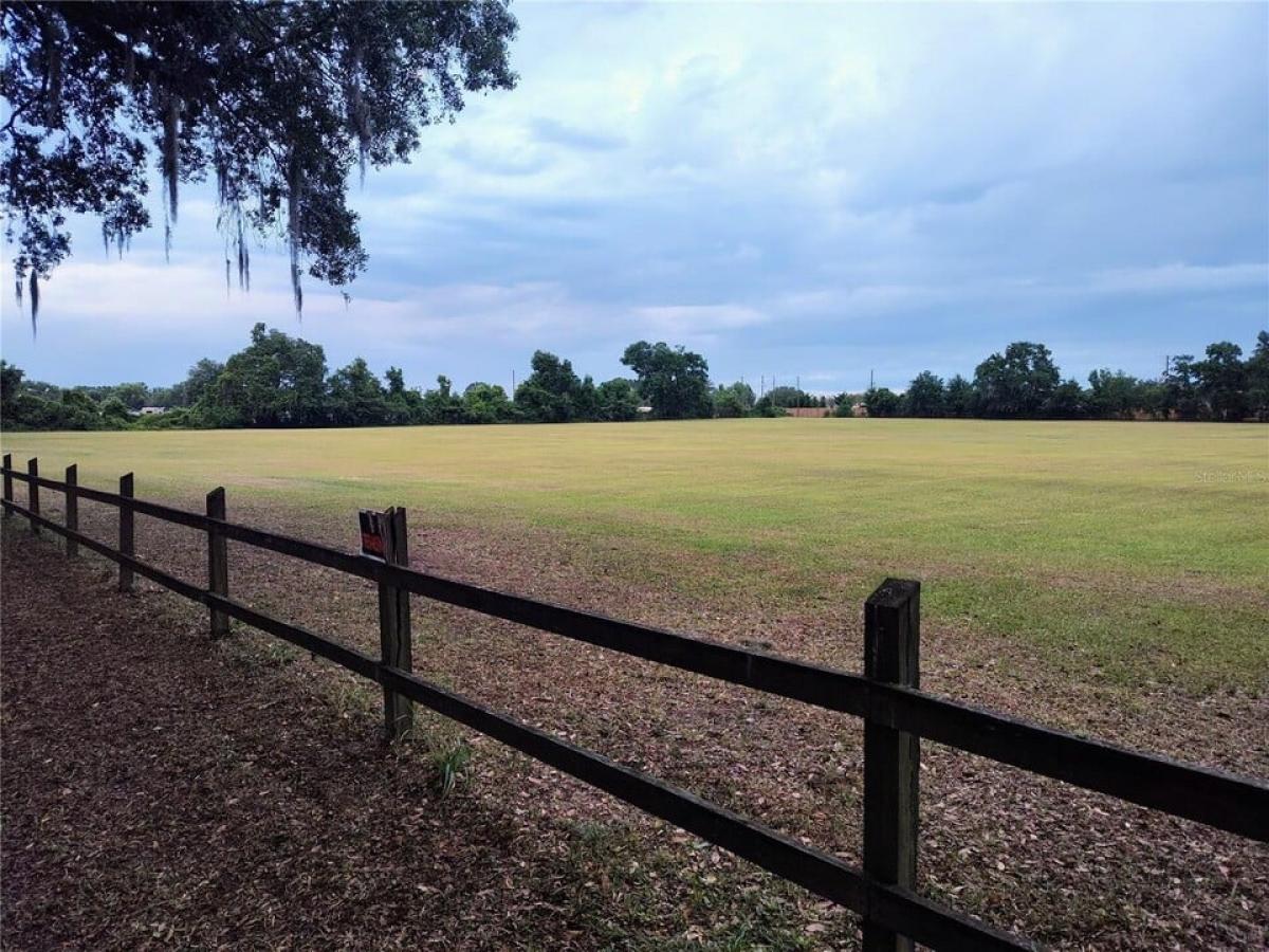 Picture of Residential Land For Sale in Summerfield, Florida, United States