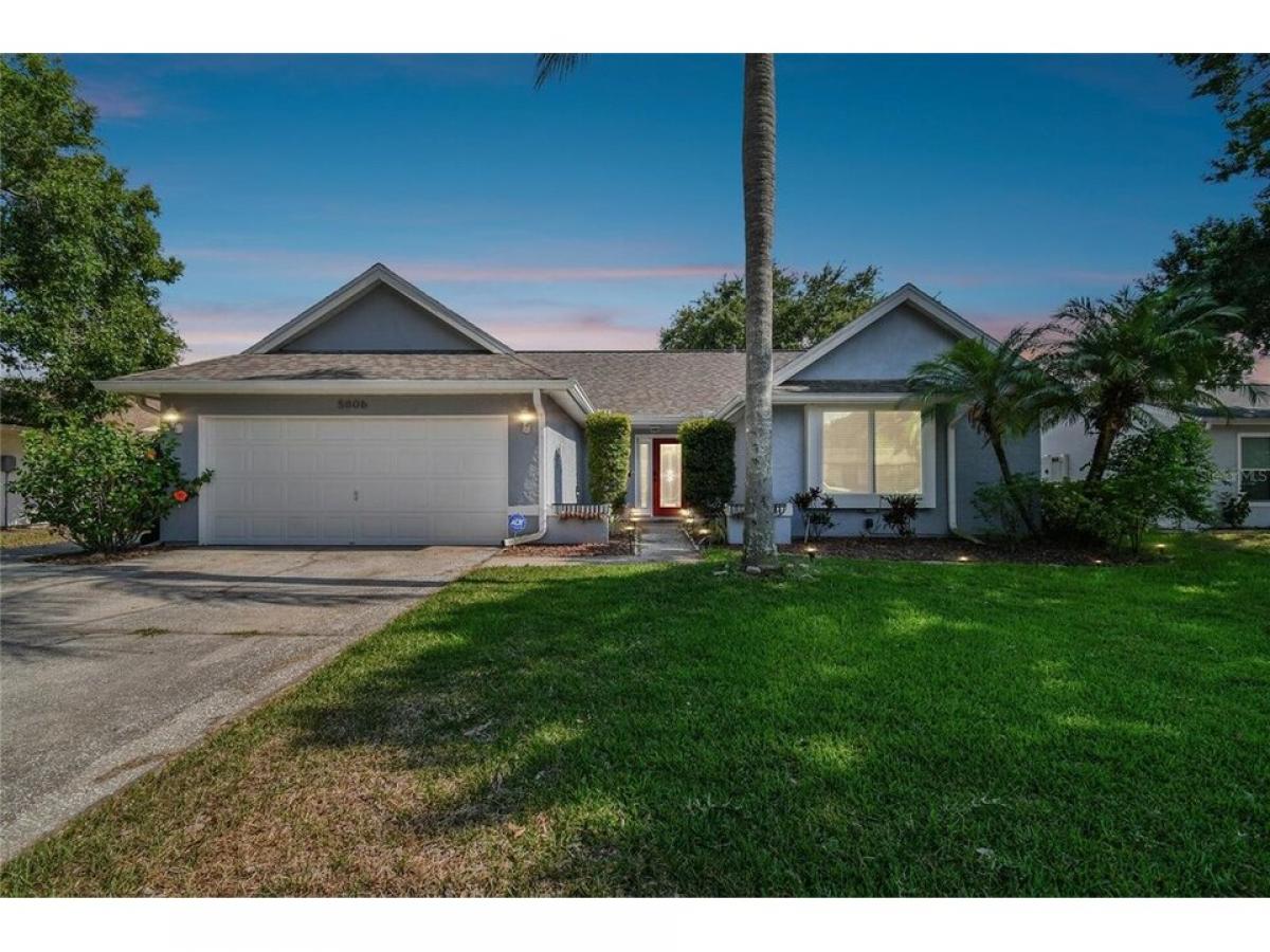 Picture of Home For Sale in Tampa, Florida, United States