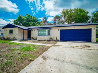 Home For Sale in Brandon, Florida