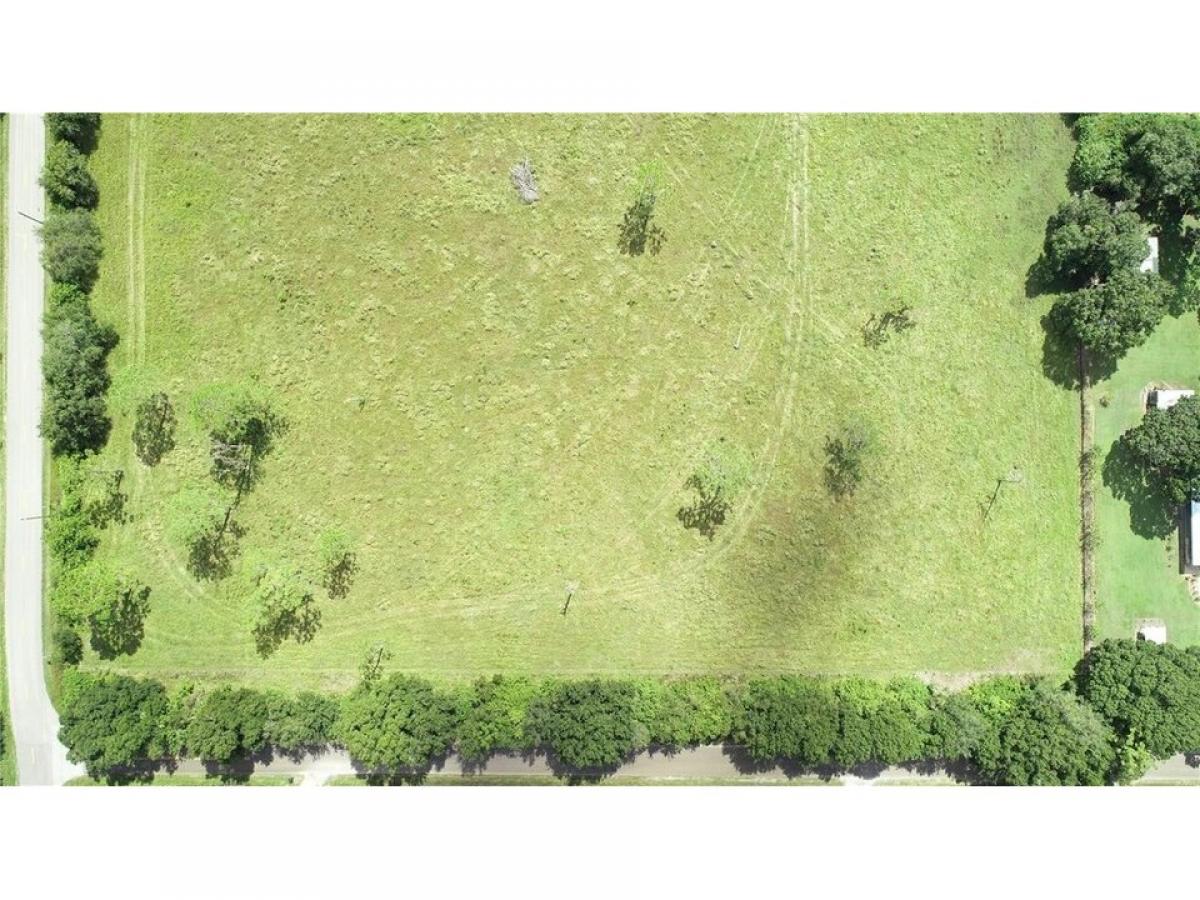 Picture of Residential Land For Sale in Ruskin, Florida, United States