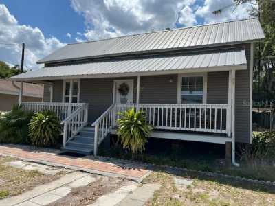 Home For Sale in Plant City, Florida