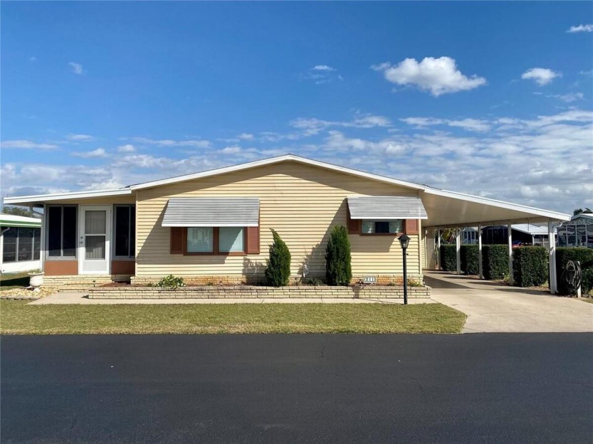 Picture of Home For Sale in Winter Haven, Florida, United States