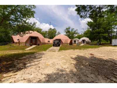 Home For Sale in Ocklawaha, Florida