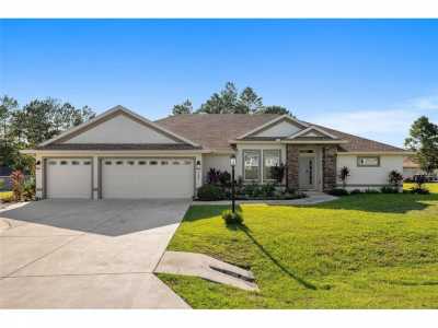 Home For Sale in Ocala, Florida