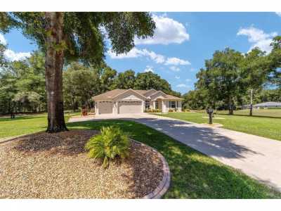 Home For Sale in Dunnellon, Florida