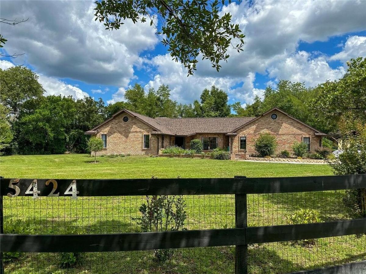 Picture of Home For Sale in Ocala, Florida, United States