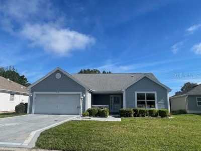 Home For Rent in Lady Lake, Florida