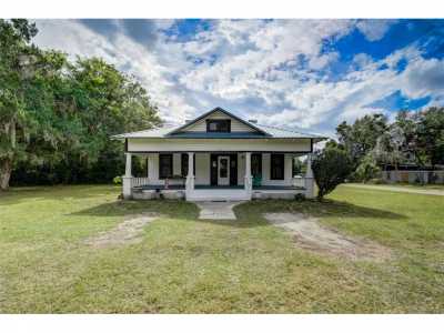 Home For Sale in Coleman, Florida