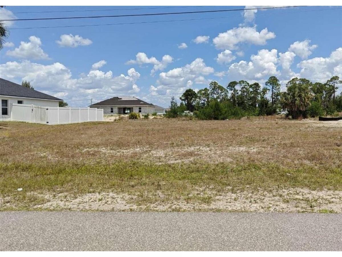 Picture of Residential Land For Sale in Cape Coral, Florida, United States