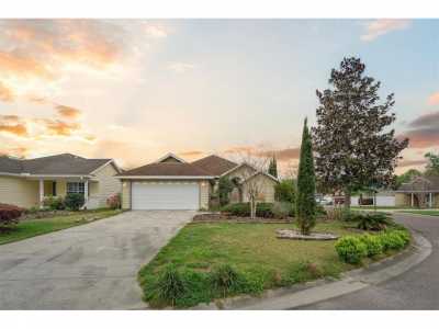 Home For Sale in Alachua, Florida