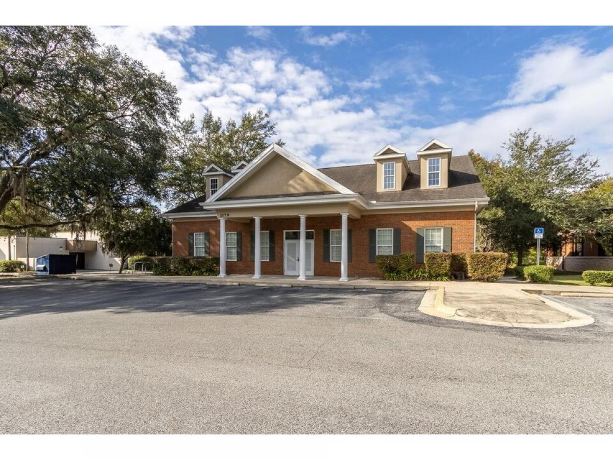 Picture of Home For Sale in Gainesville, Florida, United States