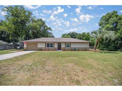 Home For Sale in Wildwood, Florida