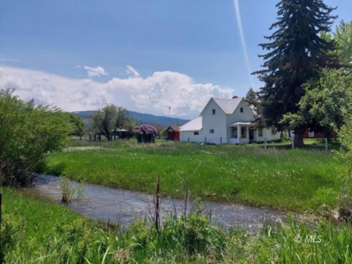 Picture of Home For Sale in Davis Creek, California, United States