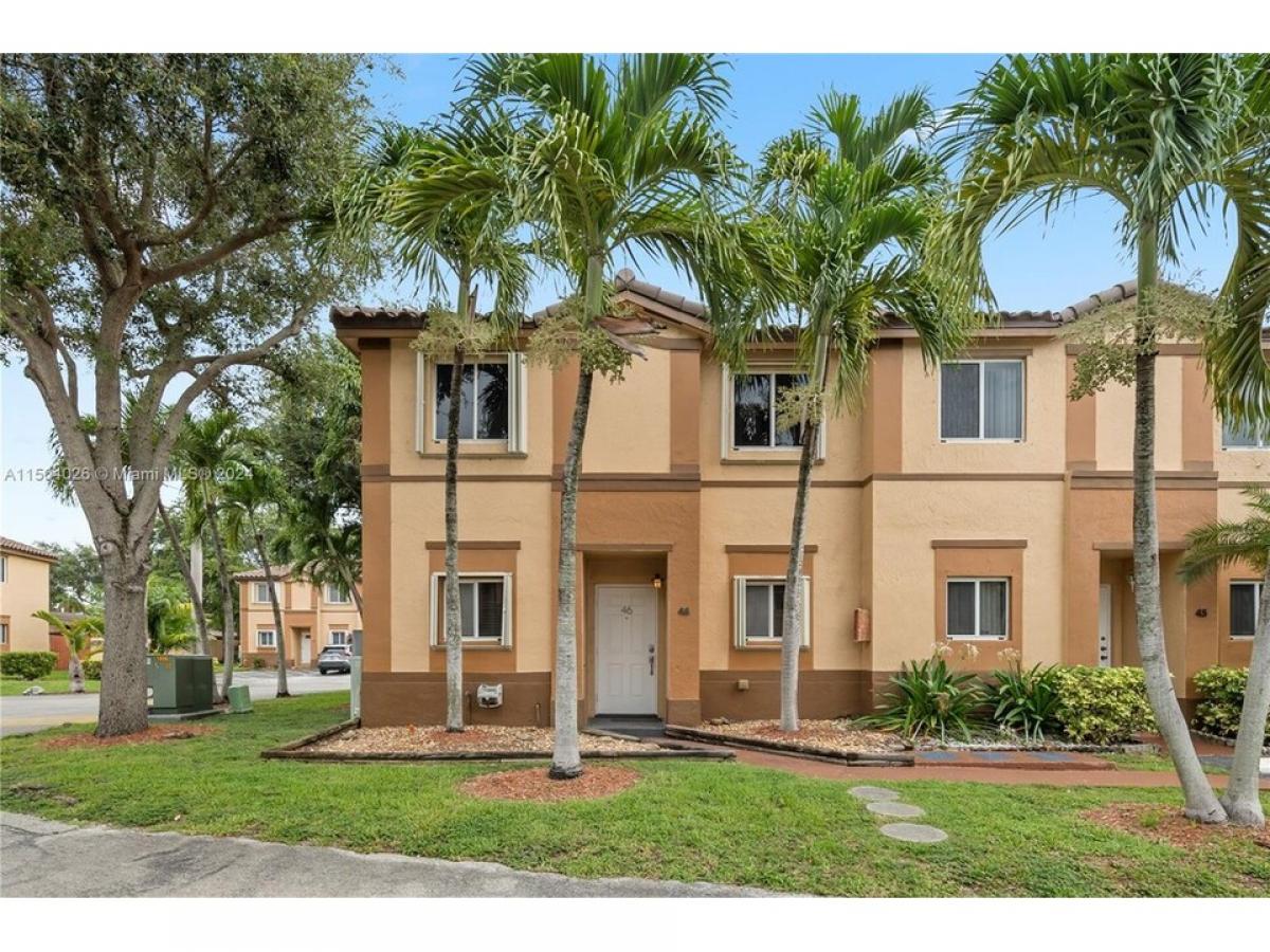 Picture of Home For Sale in Miami, Florida, United States