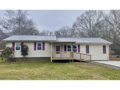 Home For Sale in Newport, Tennessee