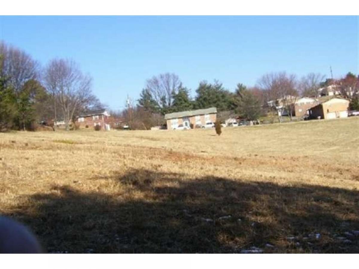 Picture of Residential Land For Sale in Morristown, Tennessee, United States