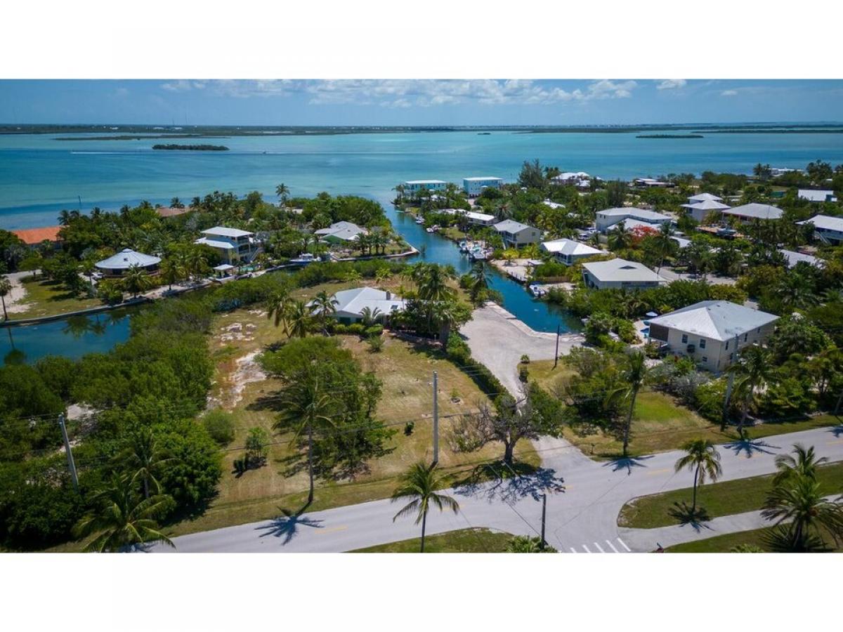 Picture of Home For Sale in Sugarloaf Key, Florida, United States