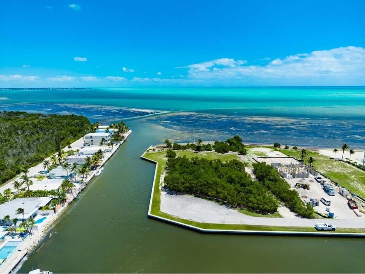 Picture of Residential Land For Sale in Marathon, Florida, United States