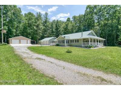 Home For Sale in Jamestown, Tennessee