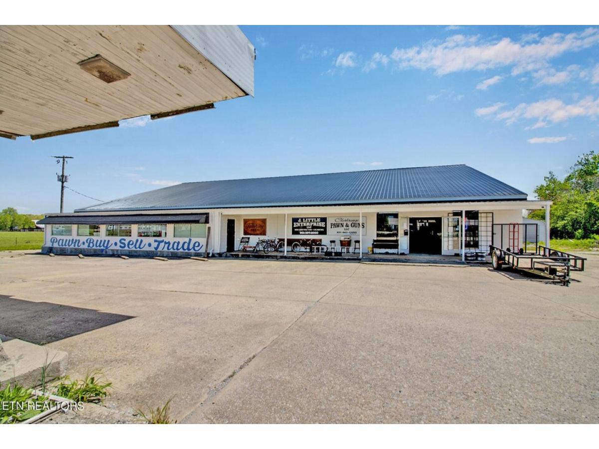 Picture of Home For Sale in Clarkrange, Tennessee, United States