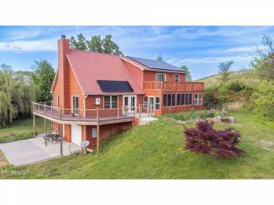 Home For Sale in Greenback, Tennessee