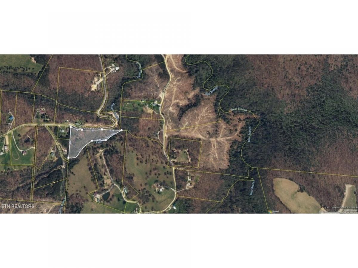 Picture of Residential Land For Sale in Jamestown, Tennessee, United States