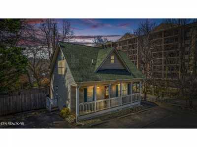 Home For Sale in Gatlinburg, Tennessee