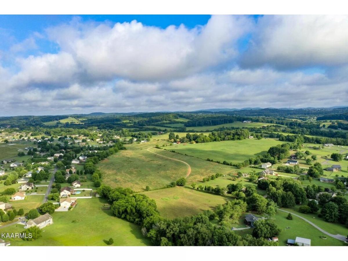 Picture of Residential Land For Sale in Dandridge, Tennessee, United States