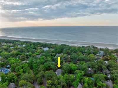 Home For Sale in Hilton Head Island, South Carolina