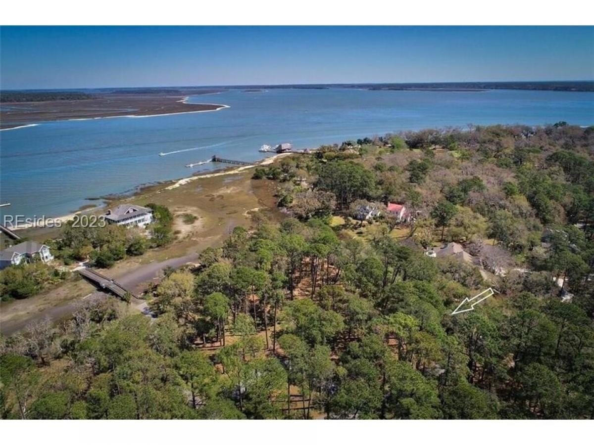 Picture of Residential Land For Sale in Daufuskie Island, South Carolina, United States