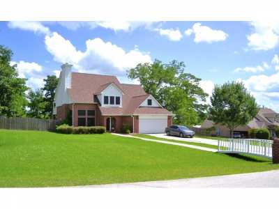 Home For Sale in Montgomery, Texas