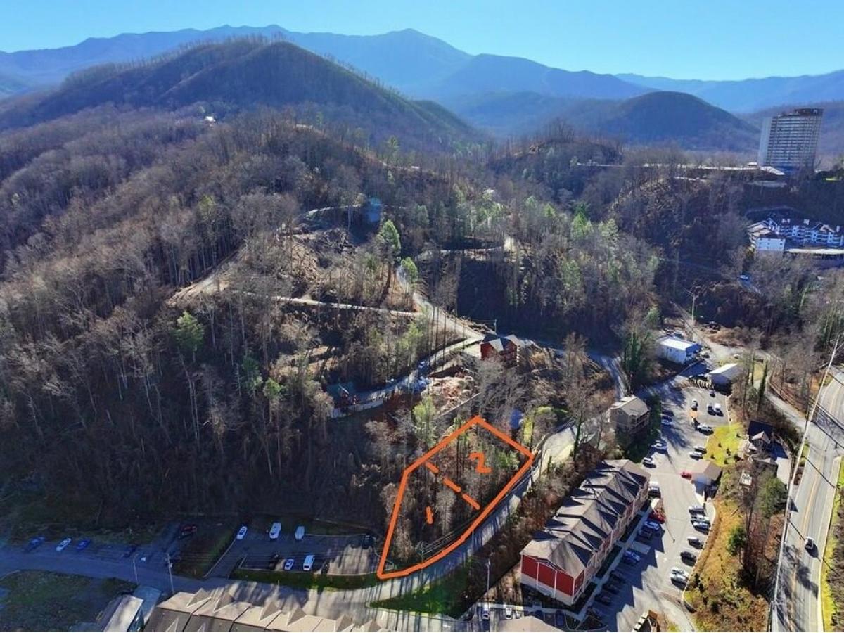 Picture of Residential Land For Sale in Gatlinburg, Tennessee, United States