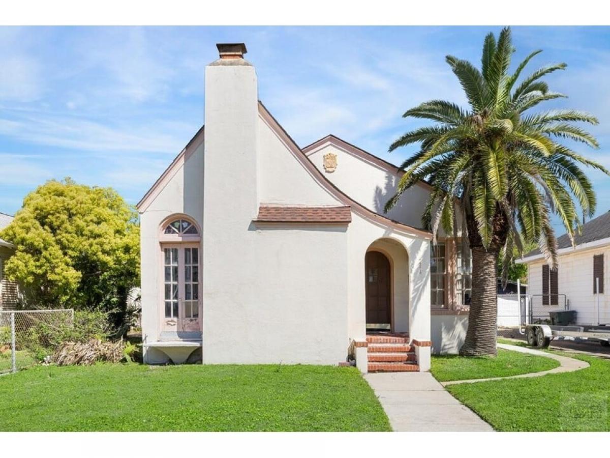 Picture of Home For Sale in Galveston, Texas, United States