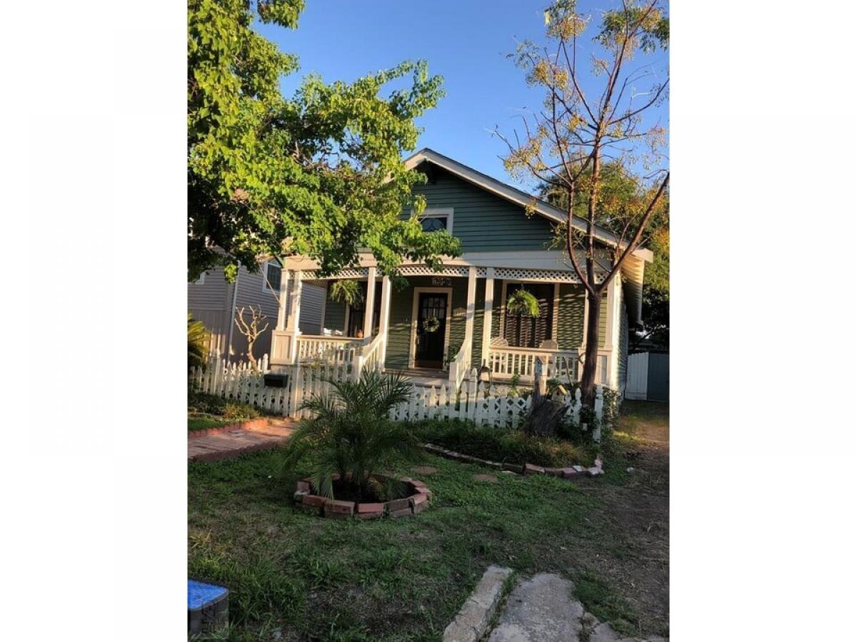 Picture of Home For Sale in Galveston, Texas, United States