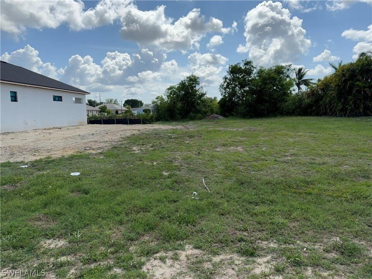 Picture of Residential Land For Sale in Cape Coral, Florida, United States