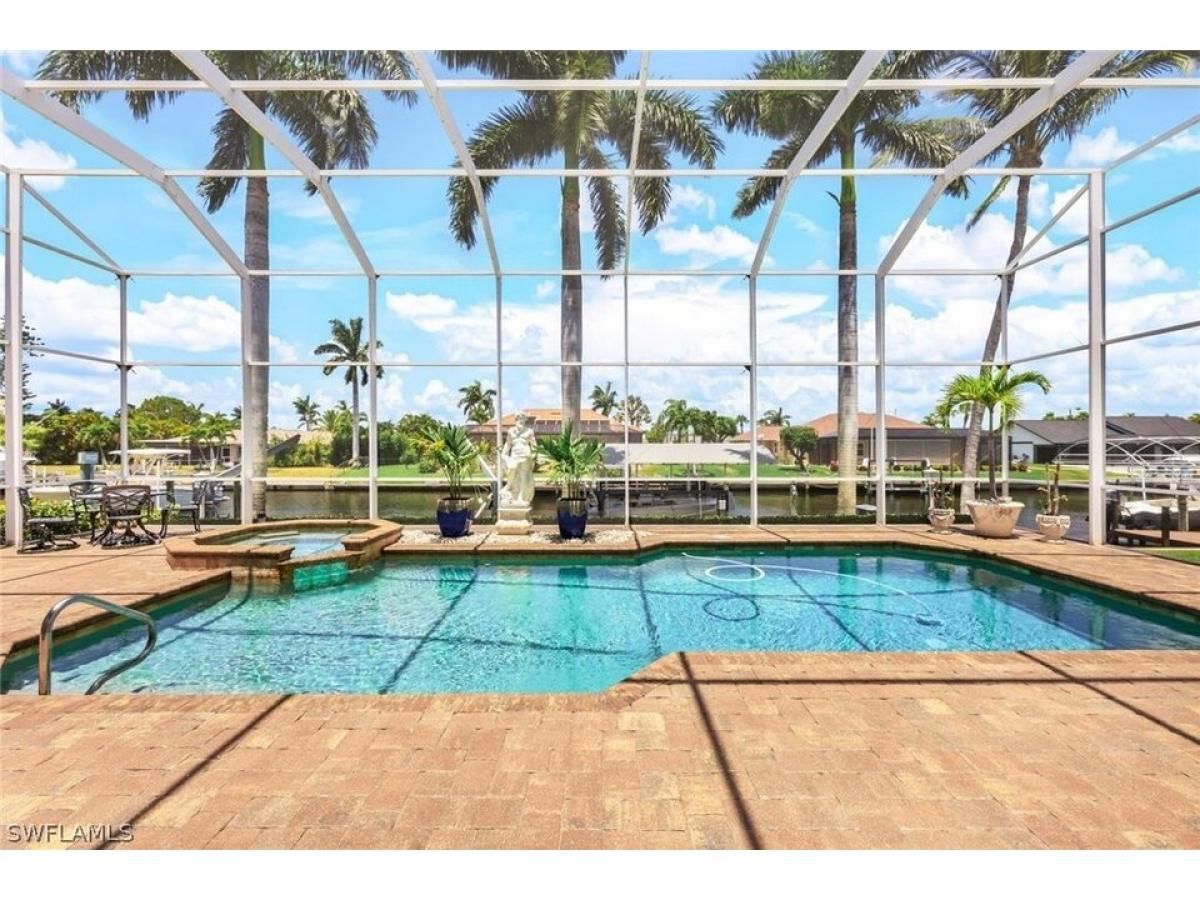 Picture of Home For Sale in Cape Coral, Florida, United States