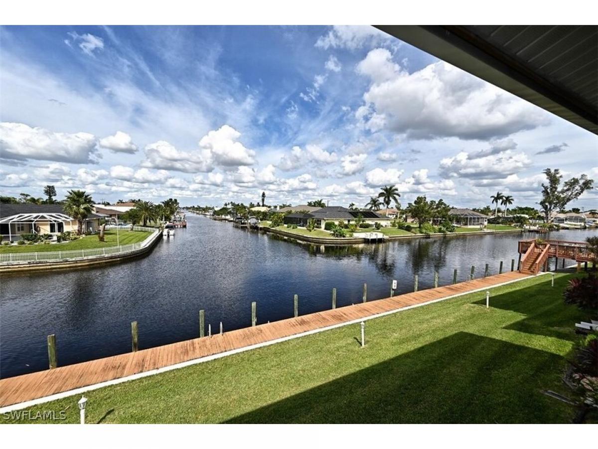 Picture of Home For Sale in Cape Coral, Florida, United States