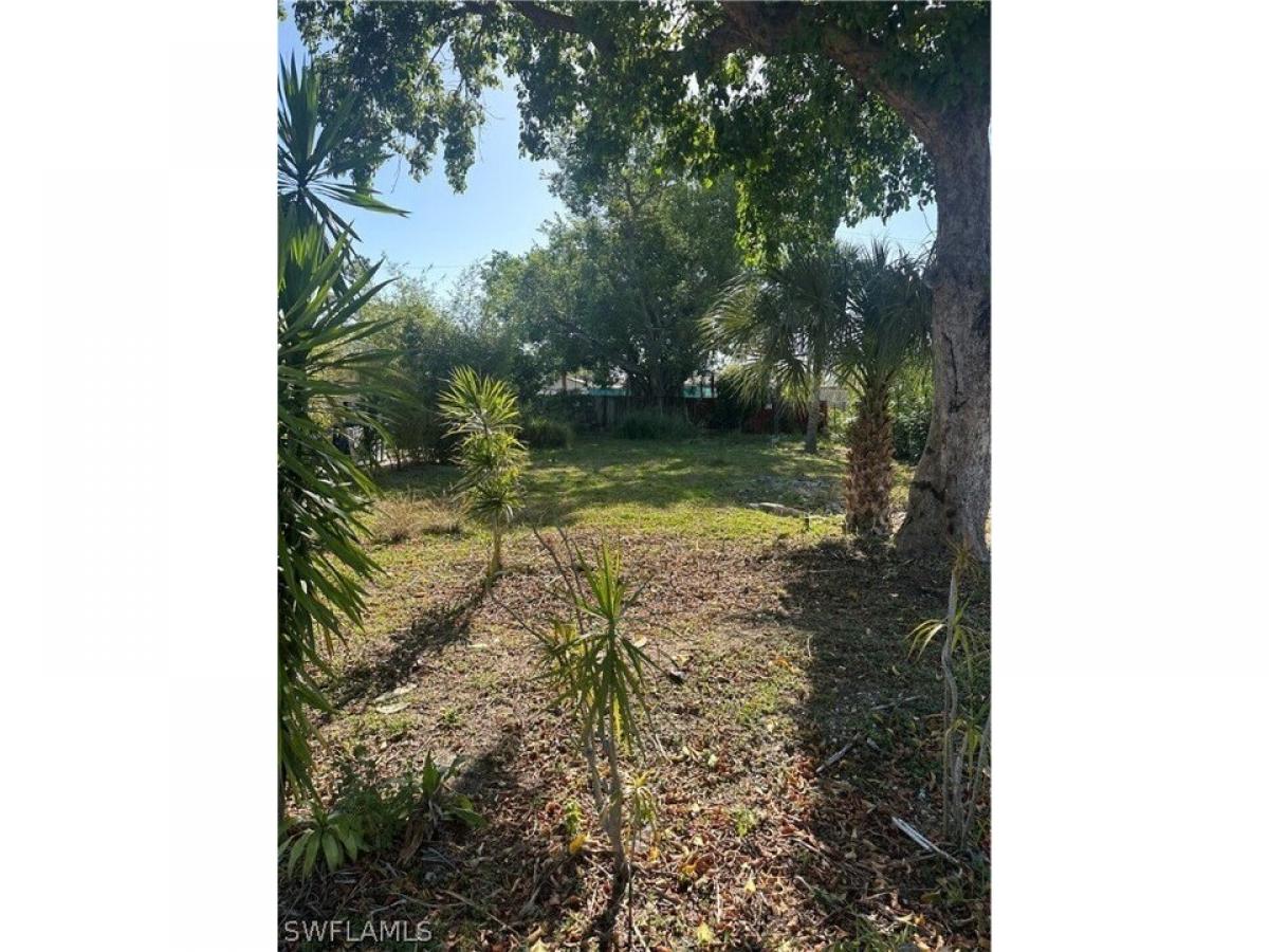 Picture of Residential Land For Sale in Fort Myers, Florida, United States