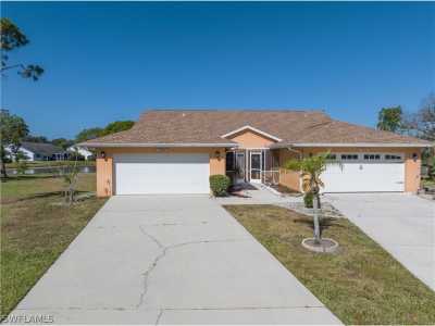 Home For Sale in Naples, Florida