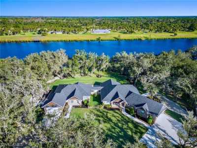 Home For Sale in Labelle, Florida