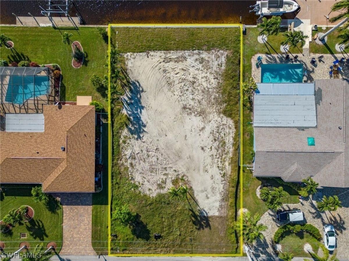 Picture of Residential Land For Sale in Cape Coral, Florida, United States