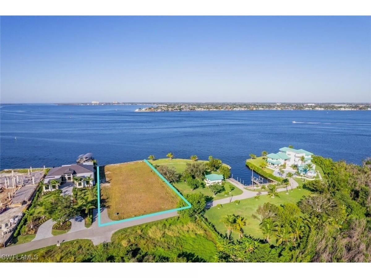 Picture of Residential Land For Sale in Fort Myers, Florida, United States