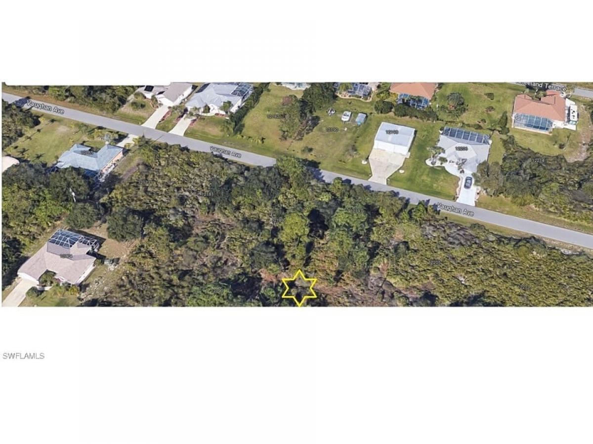 Picture of Residential Land For Sale in Port Charlotte, Florida, United States