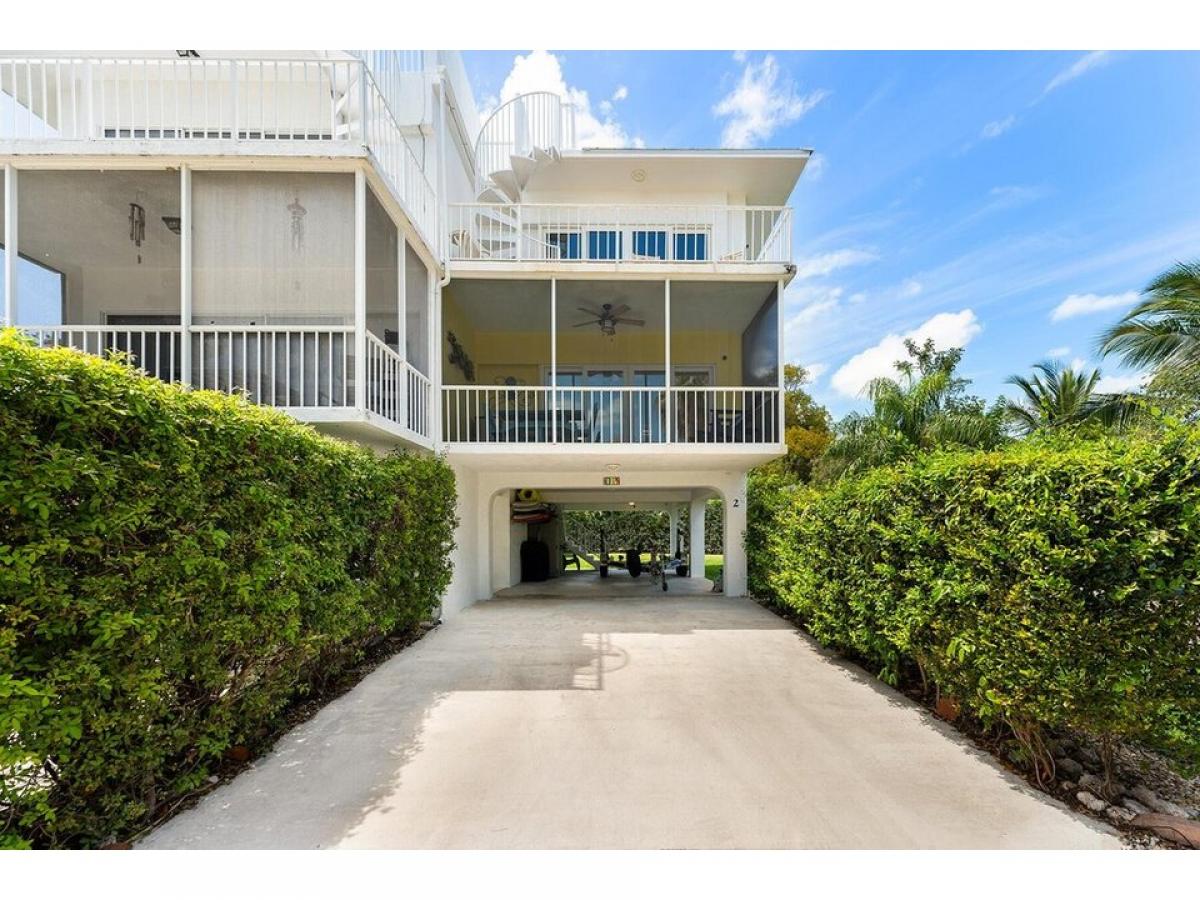 Picture of Home For Sale in Plantation Key, Florida, United States