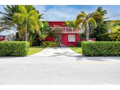 Home For Sale in Lower Matecumbe, Florida