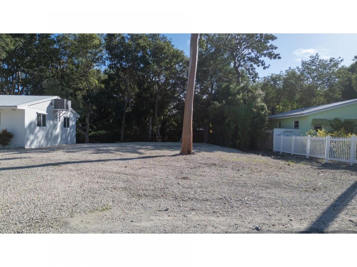 Picture of Residential Land For Sale in Key Largo, Florida, United States